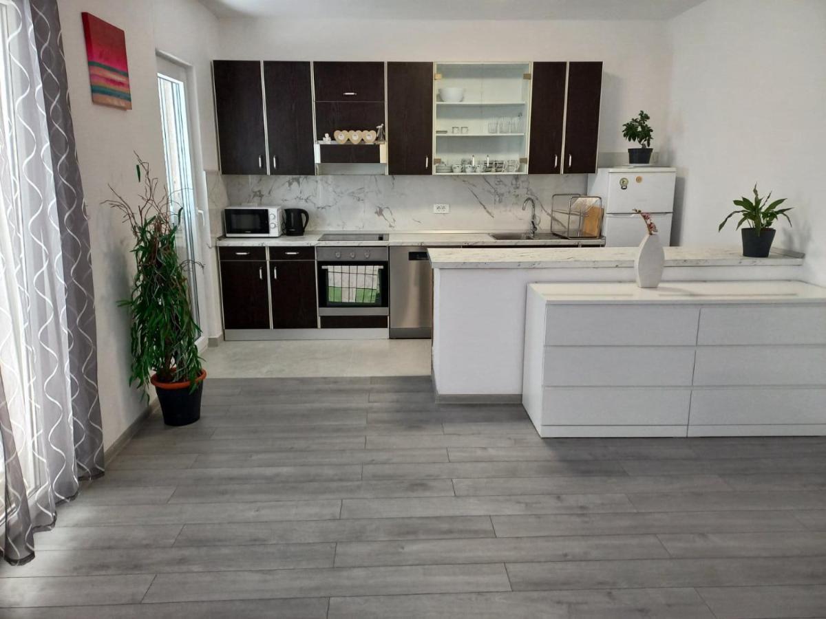 Apartman Marica 特罗吉尔 外观 照片