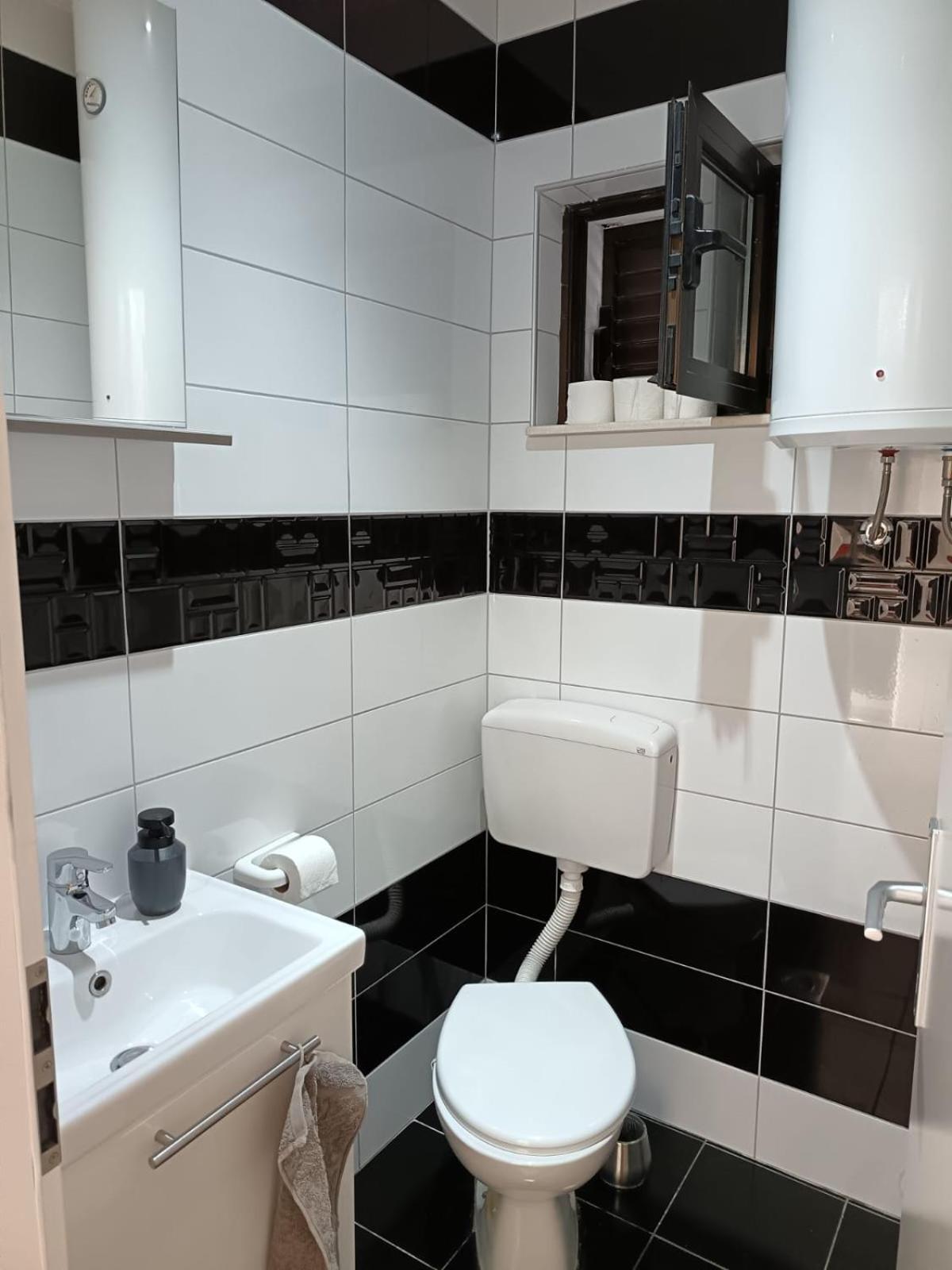 Apartman Marica 特罗吉尔 外观 照片