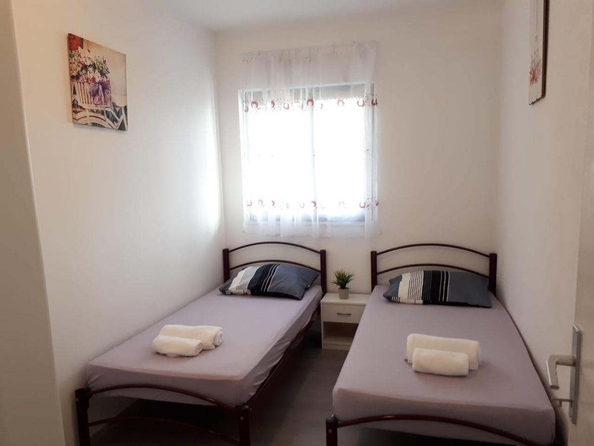 Apartman Marica 特罗吉尔 外观 照片